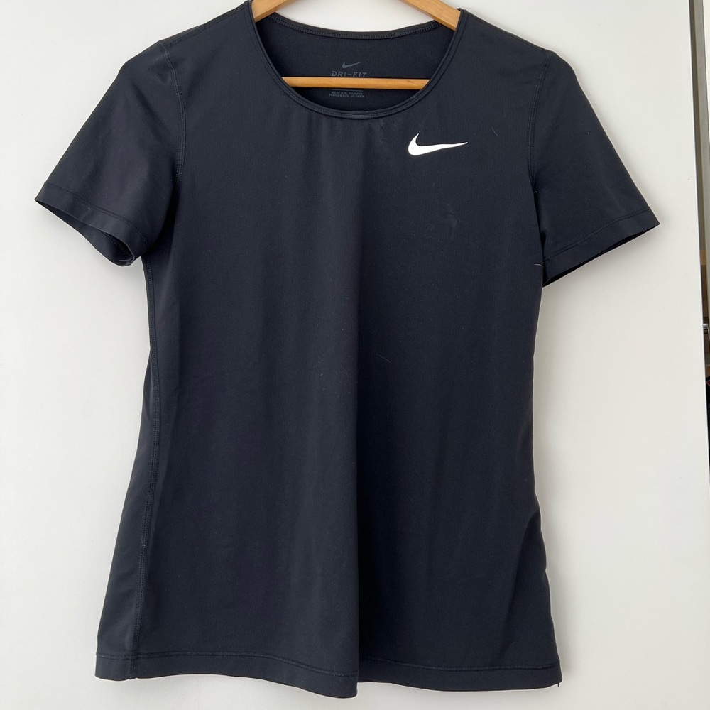 Nike | size s | short sleeve workout tee